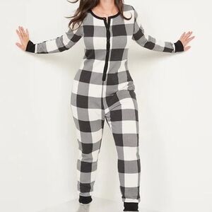 Old Navy Black and White Knit Onesie